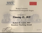 Dr. Li awarded the 2018 Robert E. Leach, M.D. Resident Teaching Award.